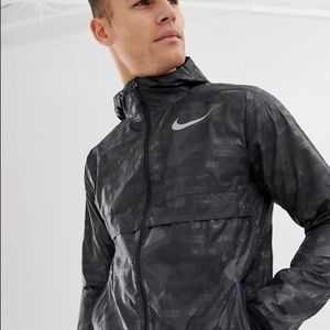 Nike Lightweight Camo Jacket